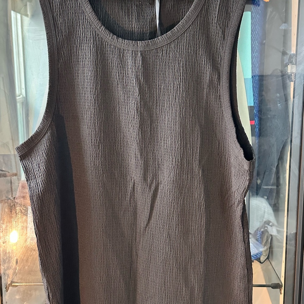 Manière de Voir Black Sleeveless Textured Top